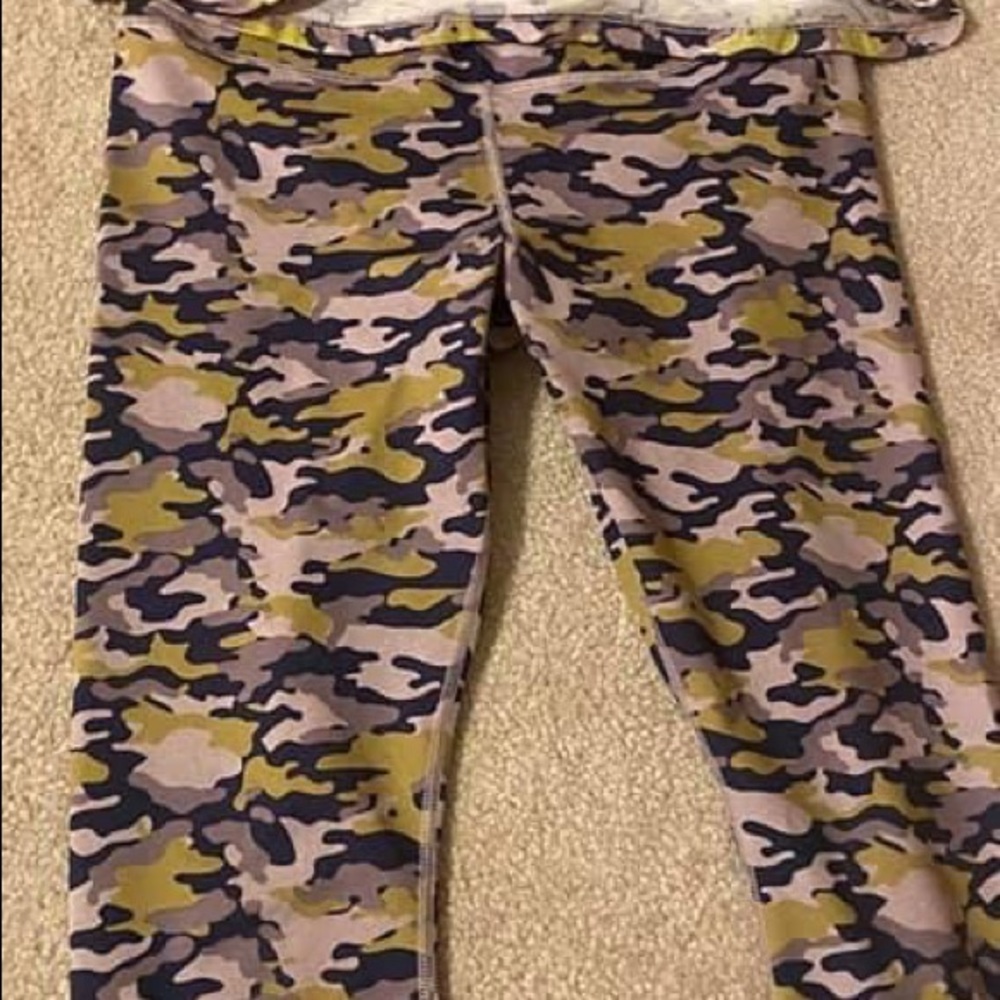 Fabletics Workout Set - image 2